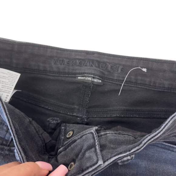 American Eagle Black Denim Mid Rise Distressed Shorts Women SZ 2 Button Fly - Picture 11 of 12